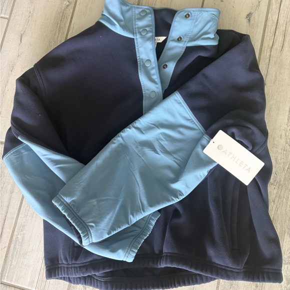 Athleta Jackets & Blazers - Athleta Women's Navy and Light Blue Ski Jacket